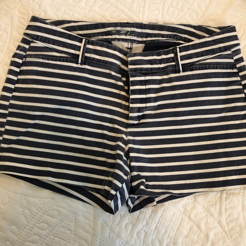 OLD NAVY Pixie Short 3.5 inch inseam striped